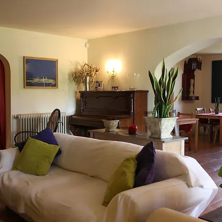 Nou De Guest house 3*